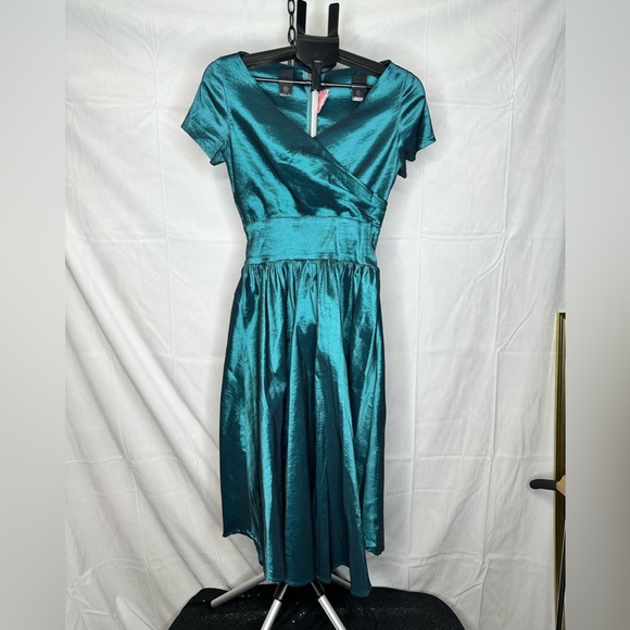 Pinup Girl Clothing Ava Swing Dress - Picture 2 of 6